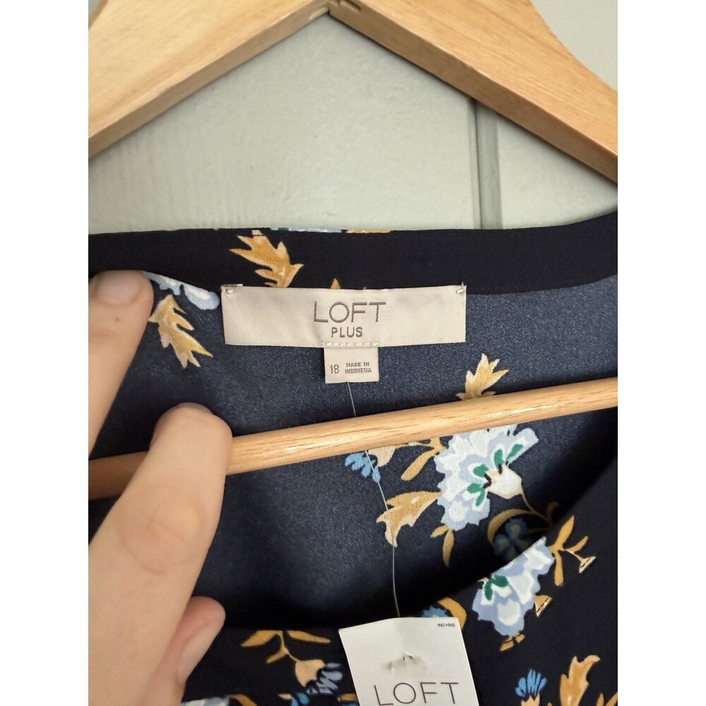 Loft Outlet Floral Dress 18 Navy Blue Floral Button Front Chiffon Long Sleeves - Picture 5 of 9